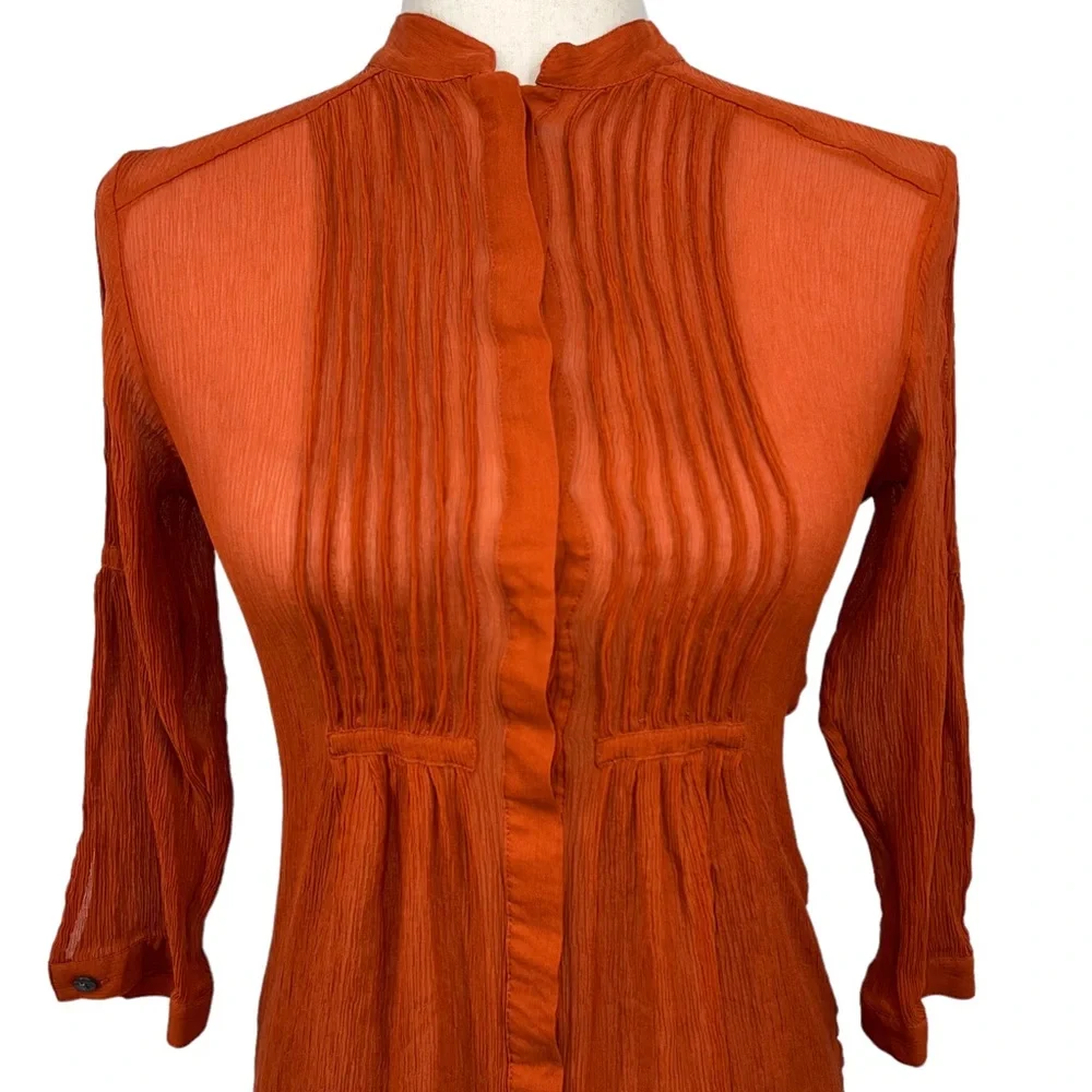 CHICO’S 100 % Burnt Orange Gauzy Pleated Button Down Lightweight 3/4 Sleeve Top - Picture 4 of 13